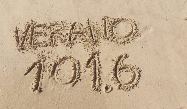 TRAK FM  VERANO 2025